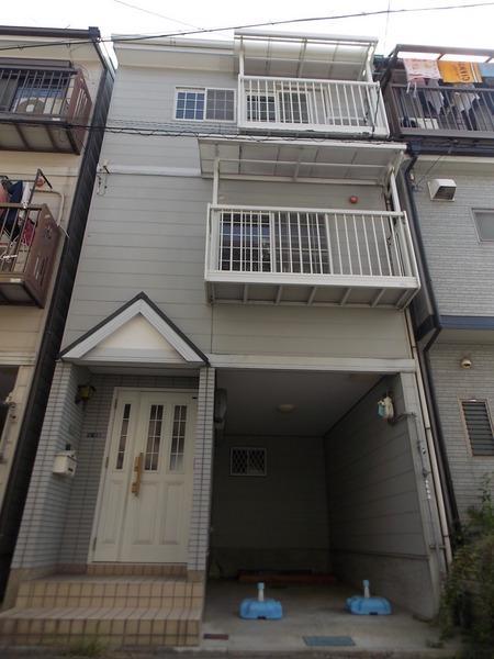 Local appearance photo. We start from this town. A new Story is ・  ・  ・ 