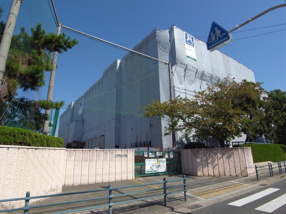 Primary school. 220m to Fujita elementary school