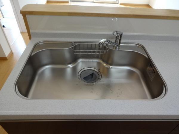 Kitchen. Supermarket, This is useful in nearby convenience store