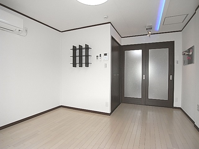 Living and room