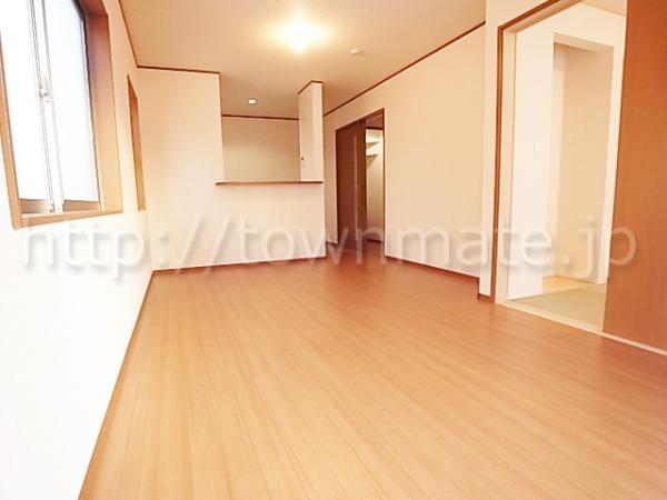 Living. Clear of living 15 quires more