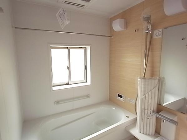 Same specifications photo (bathroom). Comfortable bathroom with a bathroom heating dryer