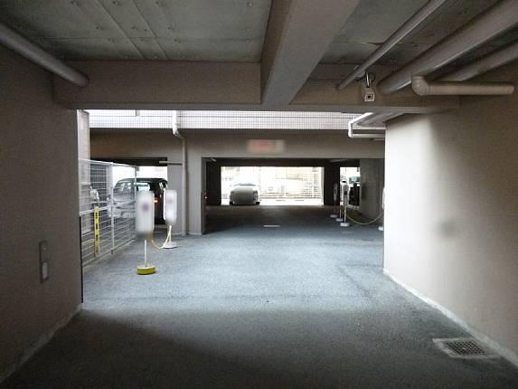 Parking lot