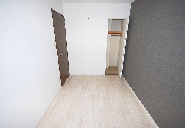 Other room space. Western style room