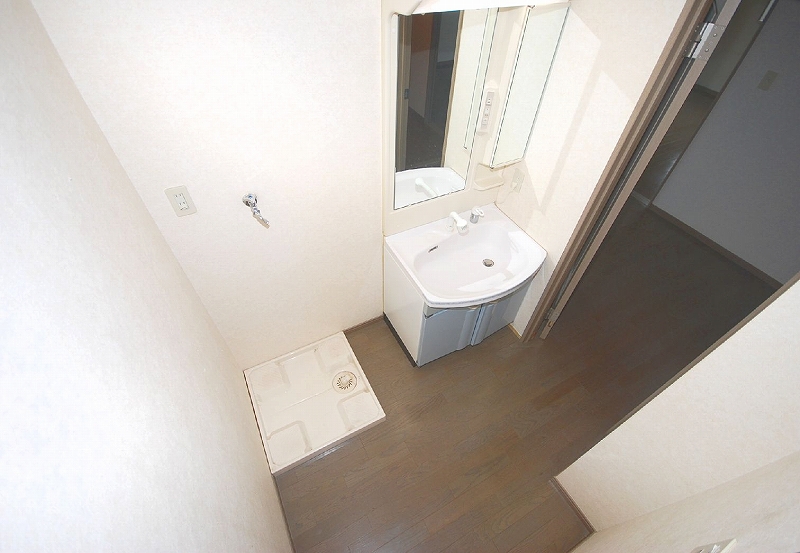 Washroom. Washroom