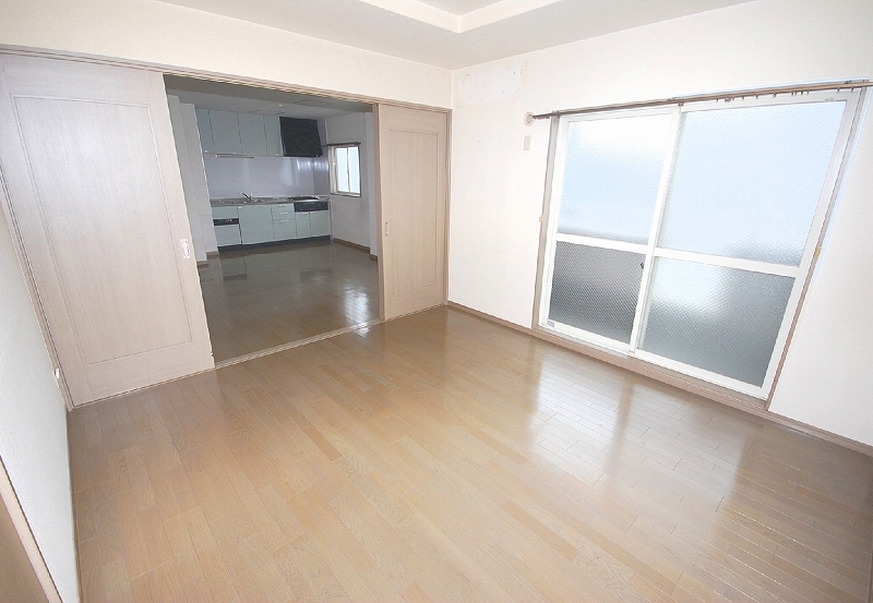 Other room space. Western style room