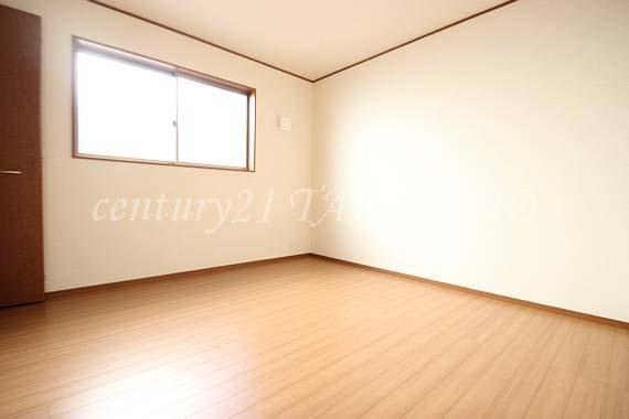 Same specifications photos (Other introspection). I use a pair glass!