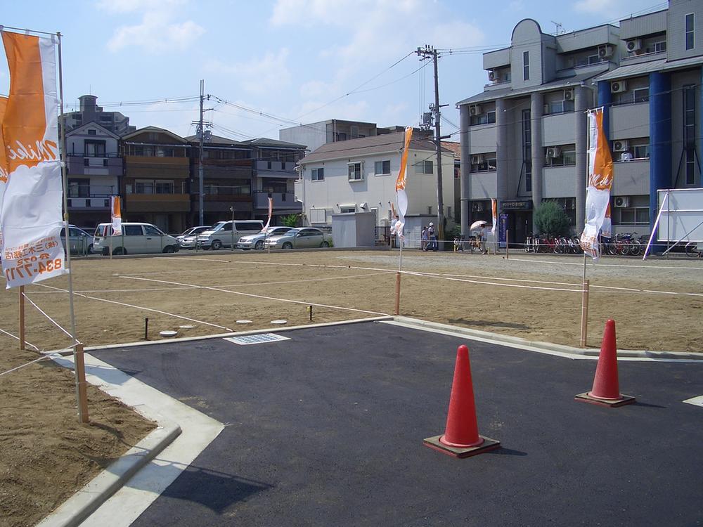 Local land photo. Excellent location surrounded by road and waterways