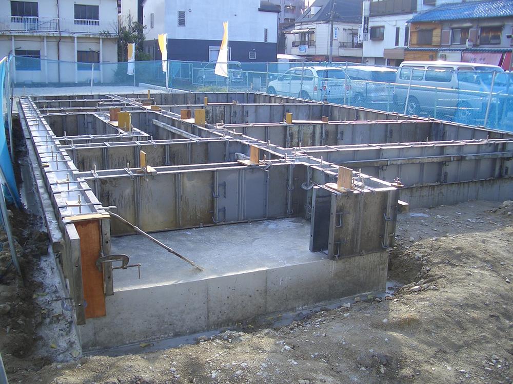 Local land photo. It was building work starts! By all means, please visit