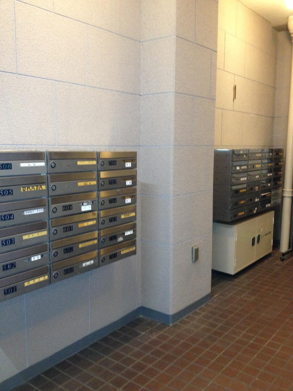 Entrance. Common areas