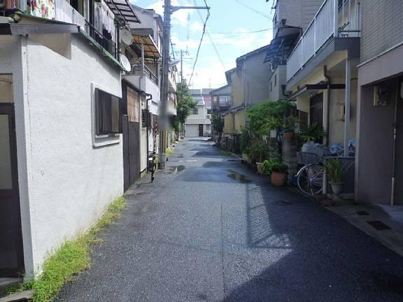 Local photos, including front road. Convenient facilities equipped around in life! ! 