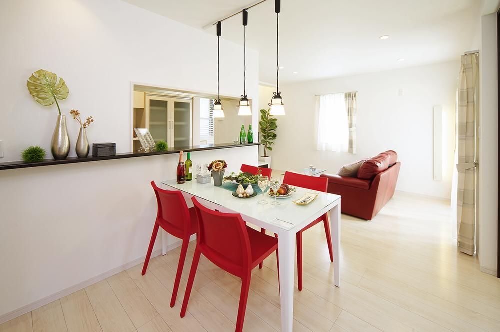 Living.  [Local model house LDK] Conversation of your family is lively, Open-minded LDK.