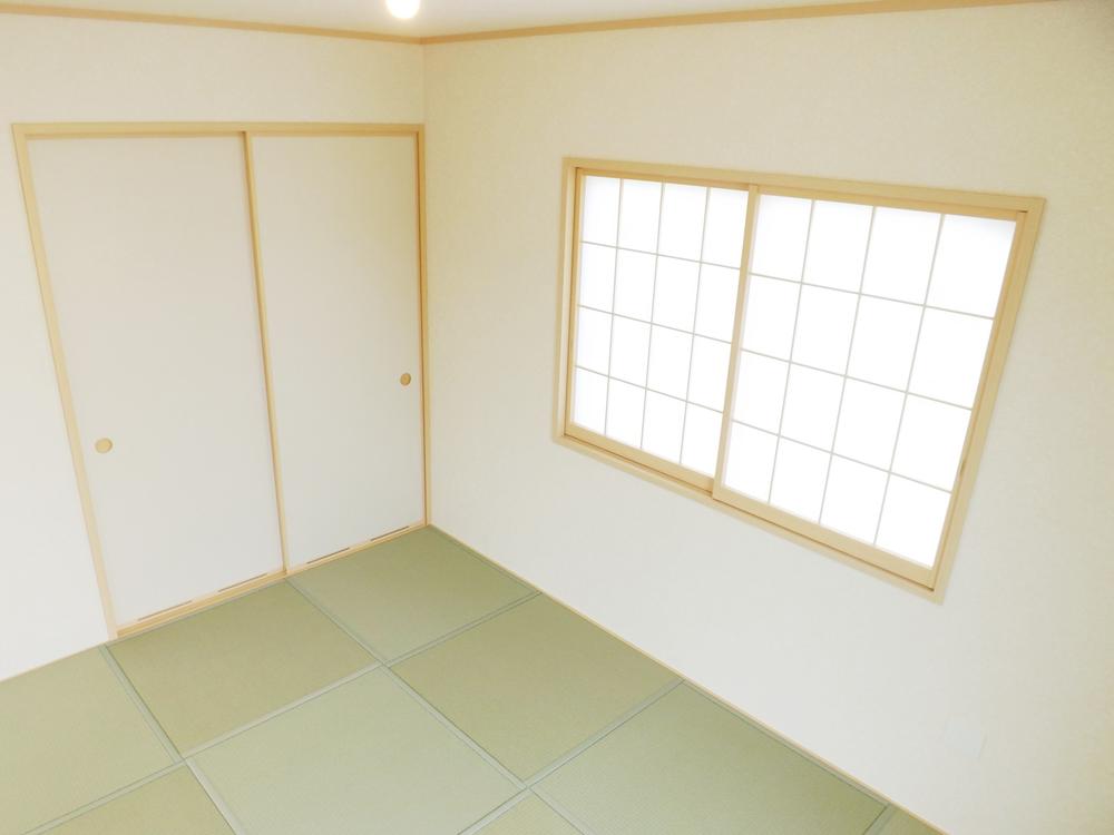 Non-living room. Local photos (Japanese-style)