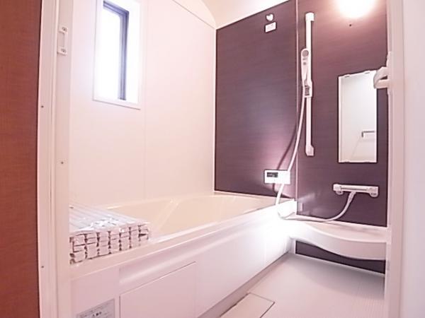 Same specifications photo (bathroom). Comfortable bath time with a bathroom heater