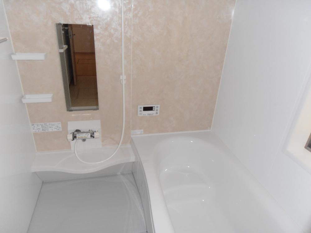 Bathroom.  ◆ bathroom