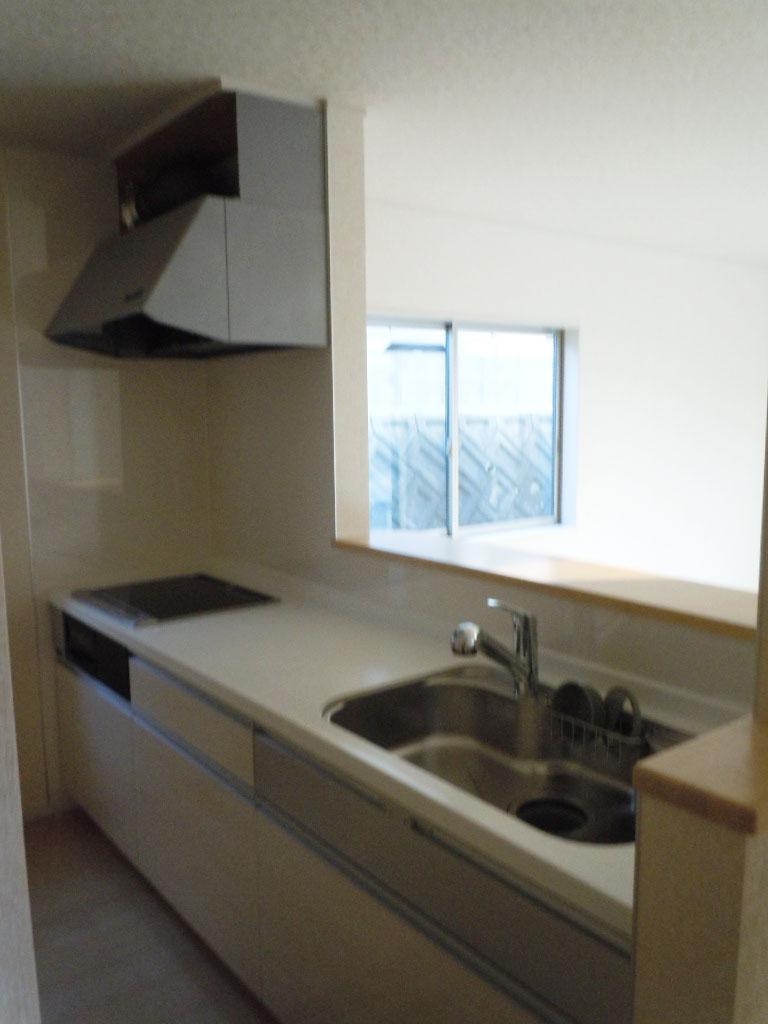 Kitchen. Stainless steel work top specification. Water purifier integrated faucet with.