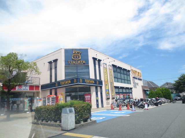 Rental video. TSUTAYA Higashikori shop 1288m up (video rental)