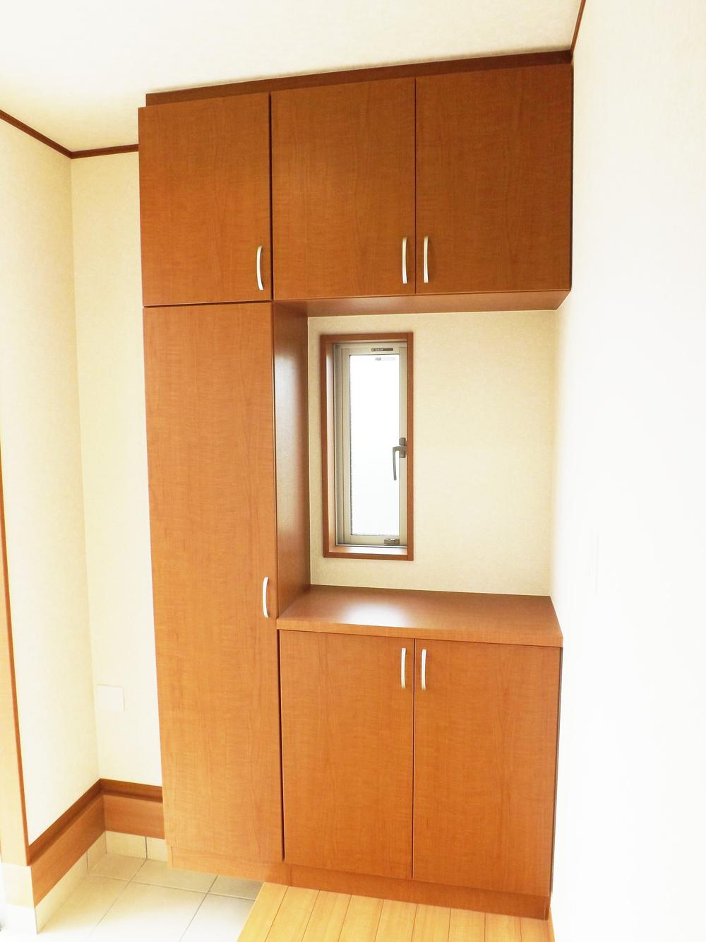 Entrance. Local photos (entrance)