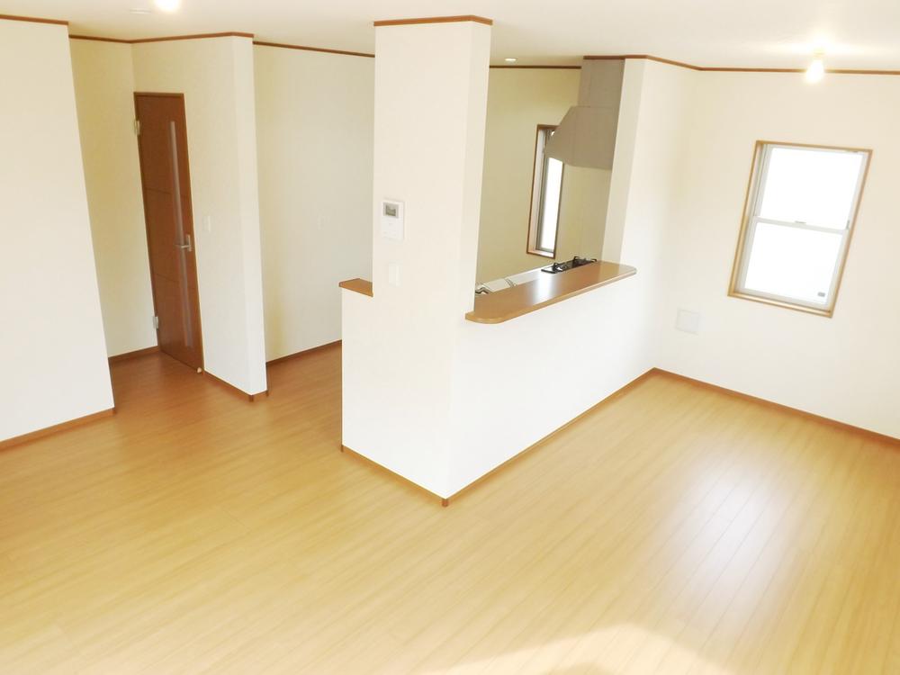 Living. Local photos (living) Unnecessary and easy care wax!