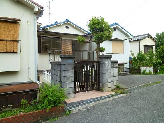 Local appearance photo. ventilation ・ Lighting both good! ! 
