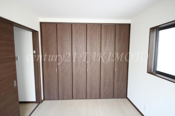 Non-living room. I am happy to storage rich and fashionable mom