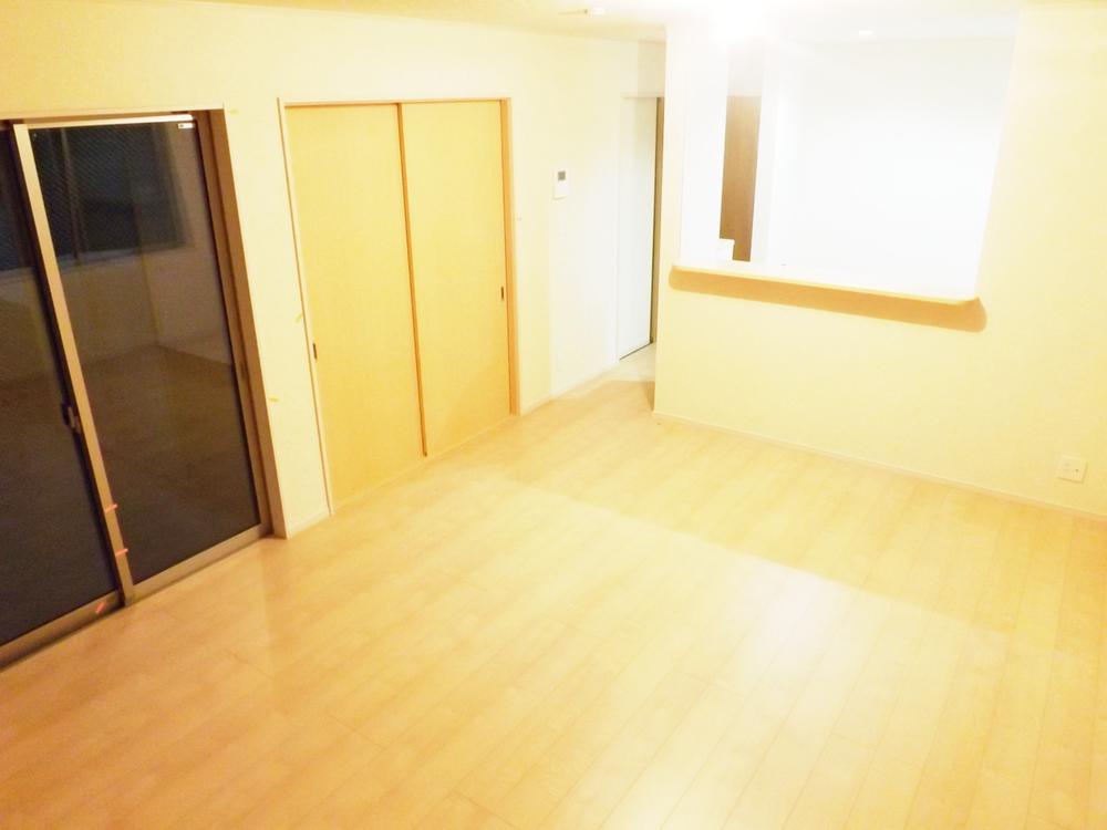 Living. Local photos (living) Unnecessary and easy care wax!