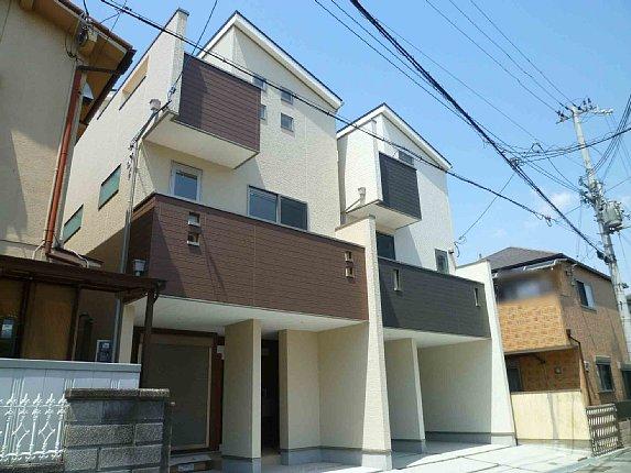 Sale already cityscape photo. Sale of all two-compartment in a quiet residential area!