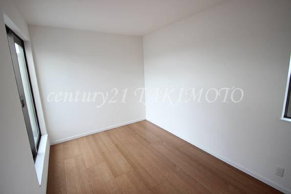 Non-living room. Thermal insulation in all room ・ Glass adopt high sound insulation pair!