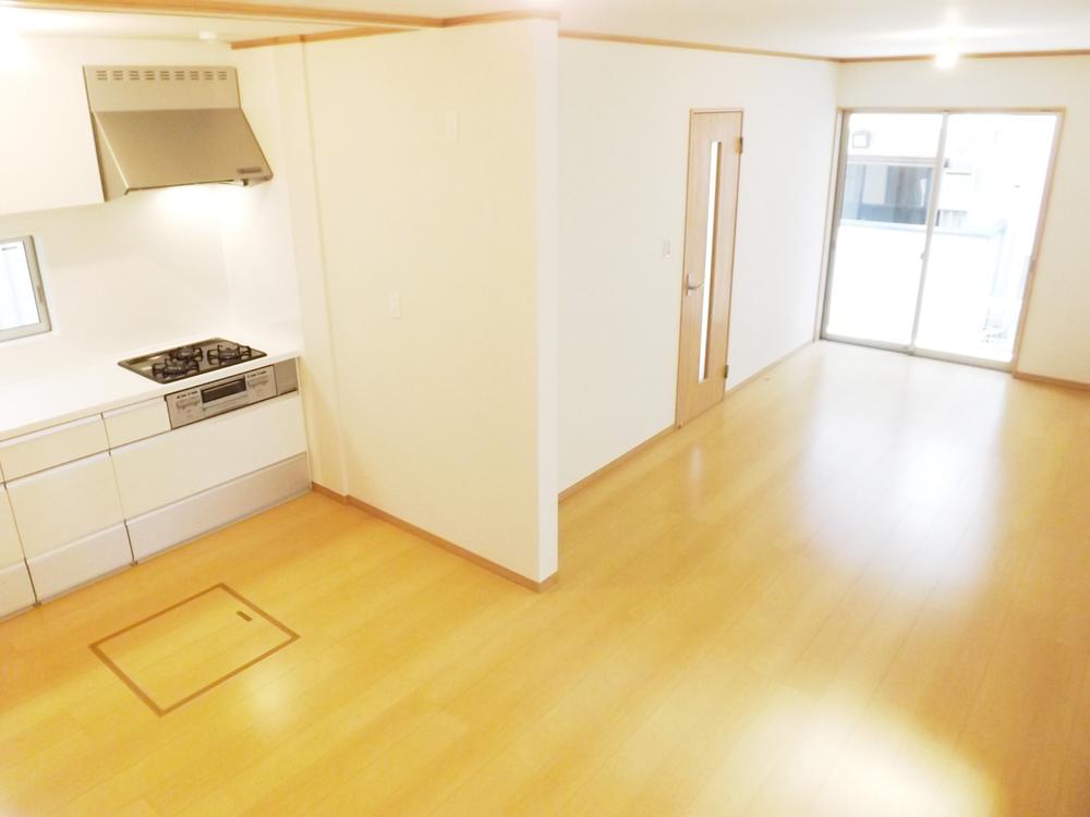 Living. Local photos (living) Unnecessary and easy care wax!