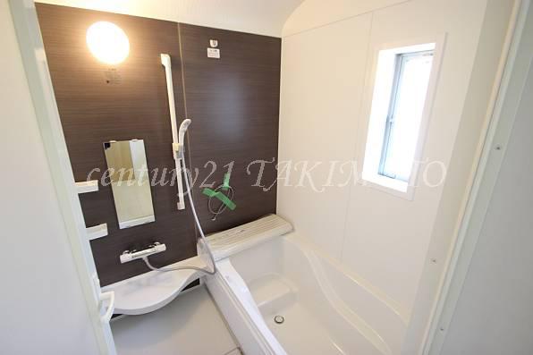 Bathroom. The bathrooms are spacious 1 tsubo type! !