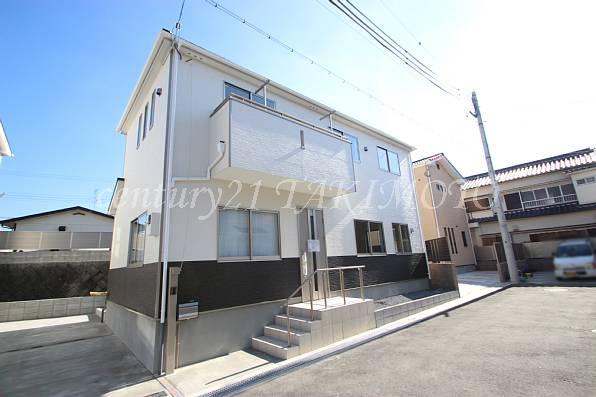 Local photos, including front road. It is open-minded site! !