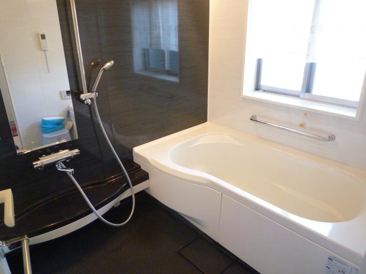 Bathroom. Indoor (March 2013) Shooting