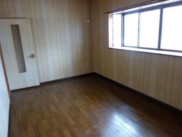 Non-living room
