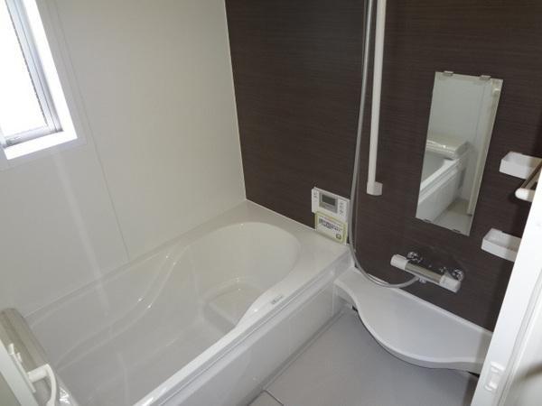 Bathroom. Relax space spacious bathroom to heal fatigue of the day