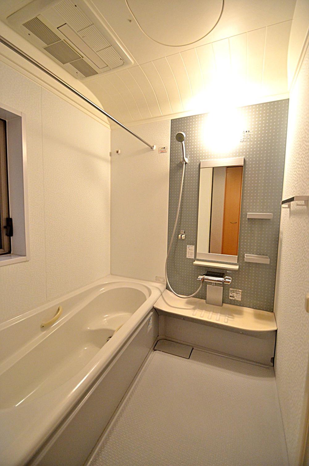Bathroom. Indoor (September 2013) Shooting