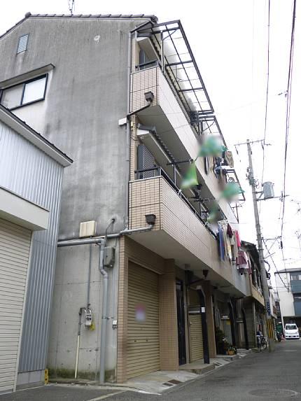 Local appearance photo. 4LDK of room! Tainishi park of large also the immediate vicinity! 