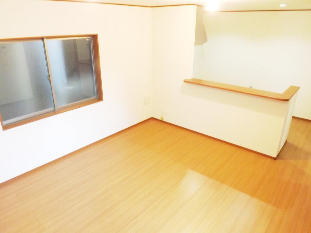 Living. Local photos (living) Unnecessary and easy care wax!