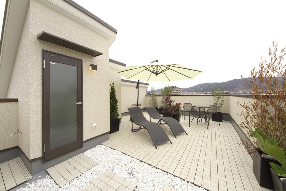 Balcony. B-21 No. land roof balcony