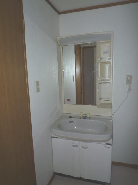 Wash basin, toilet