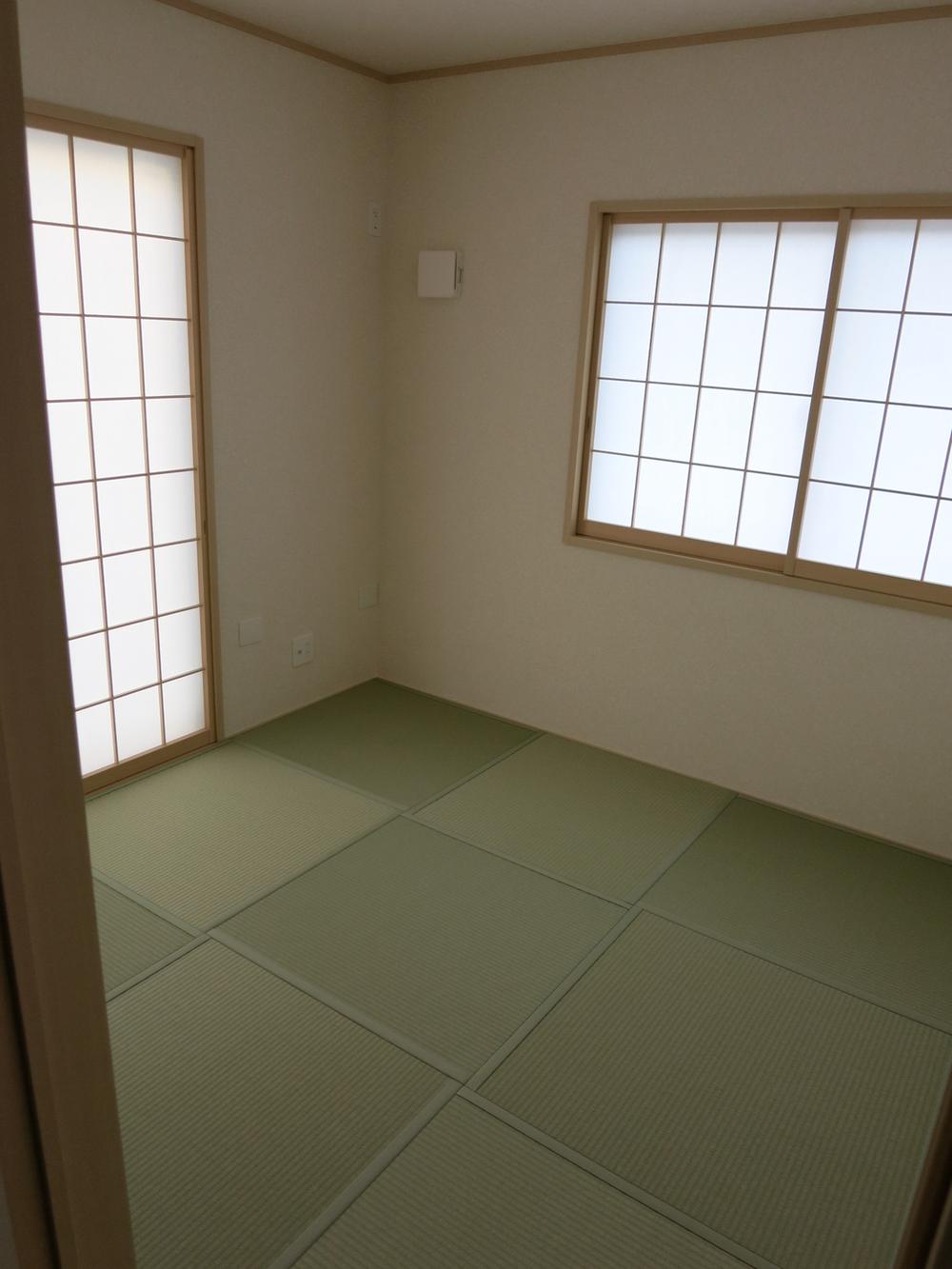 Non-living room. Indoor (September 2012) shooting