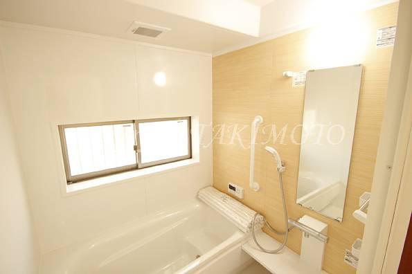 Bathroom. The bathroom is spacious likely to heal also tired of the day with a 1 pyeong type ~