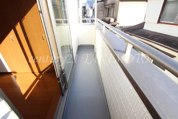 Balcony. Plug the bright sunlight on the spacious balcony.