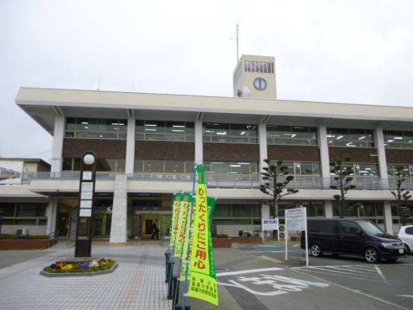 Government office. Neyagawa 1560m up to a 20-minute walk city hall