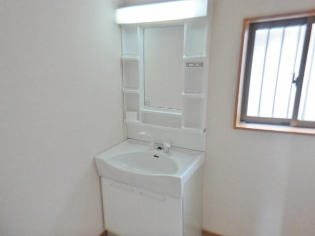 Same specifications photos (Other introspection). Wash Same type other properties