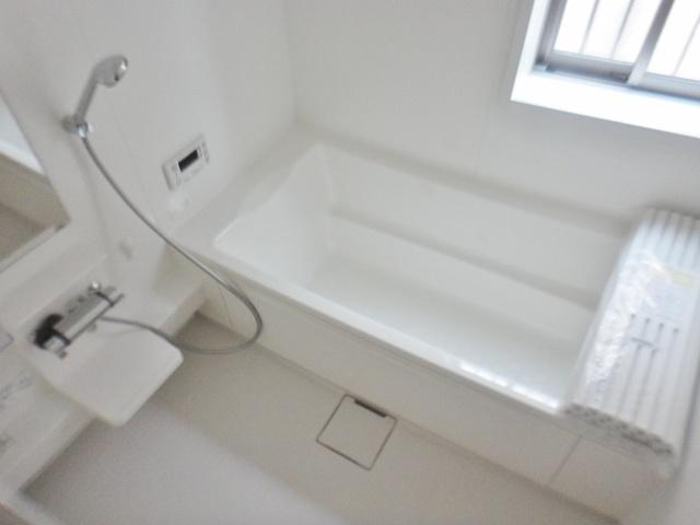 Same specifications photos (Other introspection). bus Same type other properties