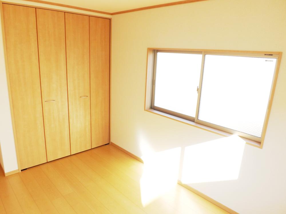 Non-living room. Local photos (Western-style)