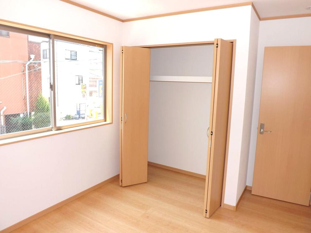 Same specifications photos (Other introspection). Same specifications photos (Western-style)