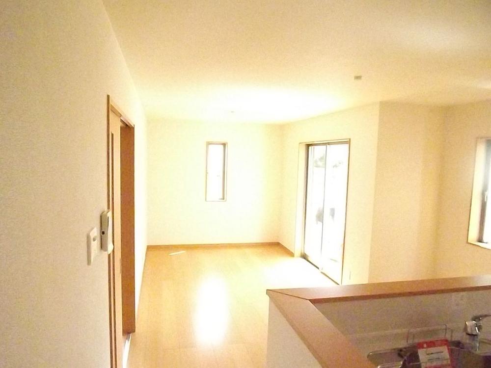 Same specifications photos (living). Same specifications photos (living) Unnecessary and easy care wax!