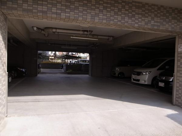 Parking lot