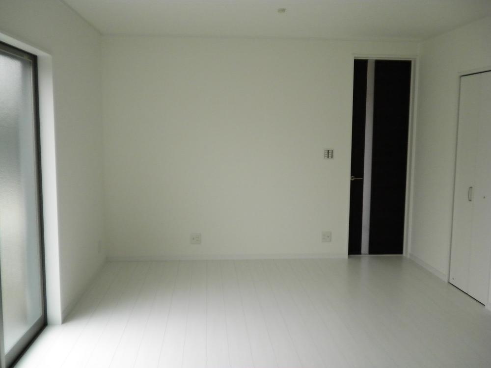 Non-living room. Day is good!